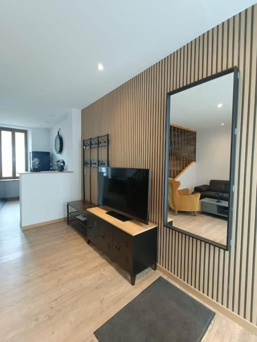 # Le Beffroi# Maison# มูรอล ภายนอก รูปภาพ